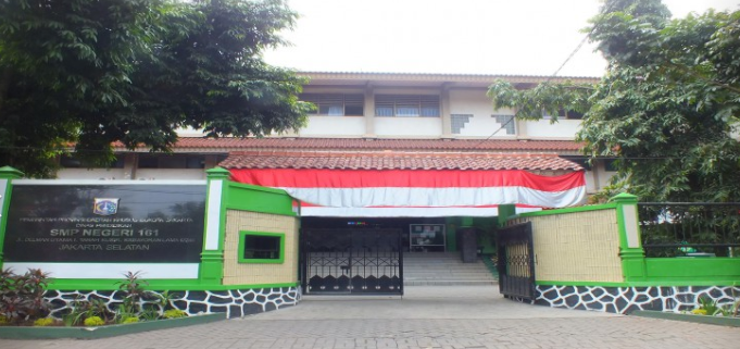 Literasi & Numerasi di SMPN 161 Jakarta