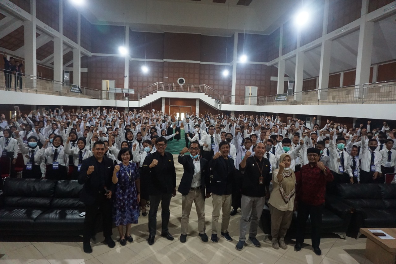 Lahirkan Calon Pemimpin Indonesia Emas! Poltekpar Makassar Bekali 8 Generasi Mahasiswanya dengan 3 Kecerdasan Melalui Pelatihan ESQ