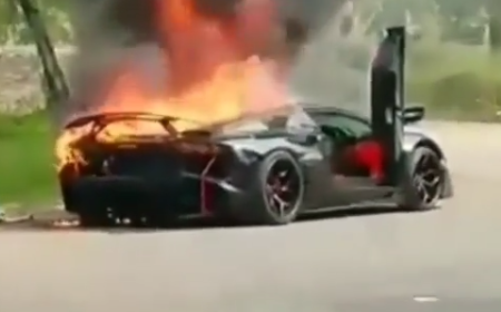 Raffi Ahmad, Mobil Kesayangannya Terbakar