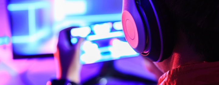 Tren Gaming di Indonesia 2025: Perbedaan Gaya Bermain Pria dan Wanita